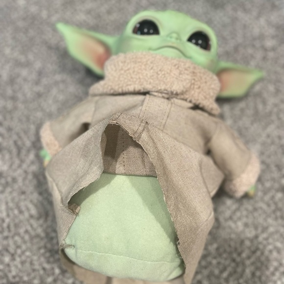 Plush Grogu - Picture 3 of 4